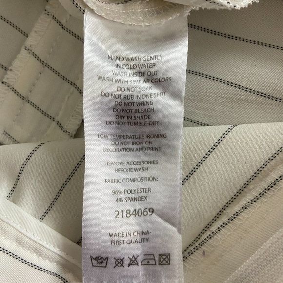 RENUAR White & Black Pinstriped Cropped Pants - Picture 8 of 9